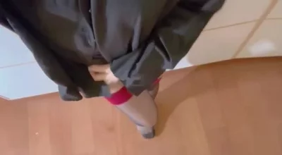 女大穿黑丝自慰喷水