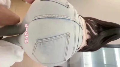 里面还套了黑丝！无敌